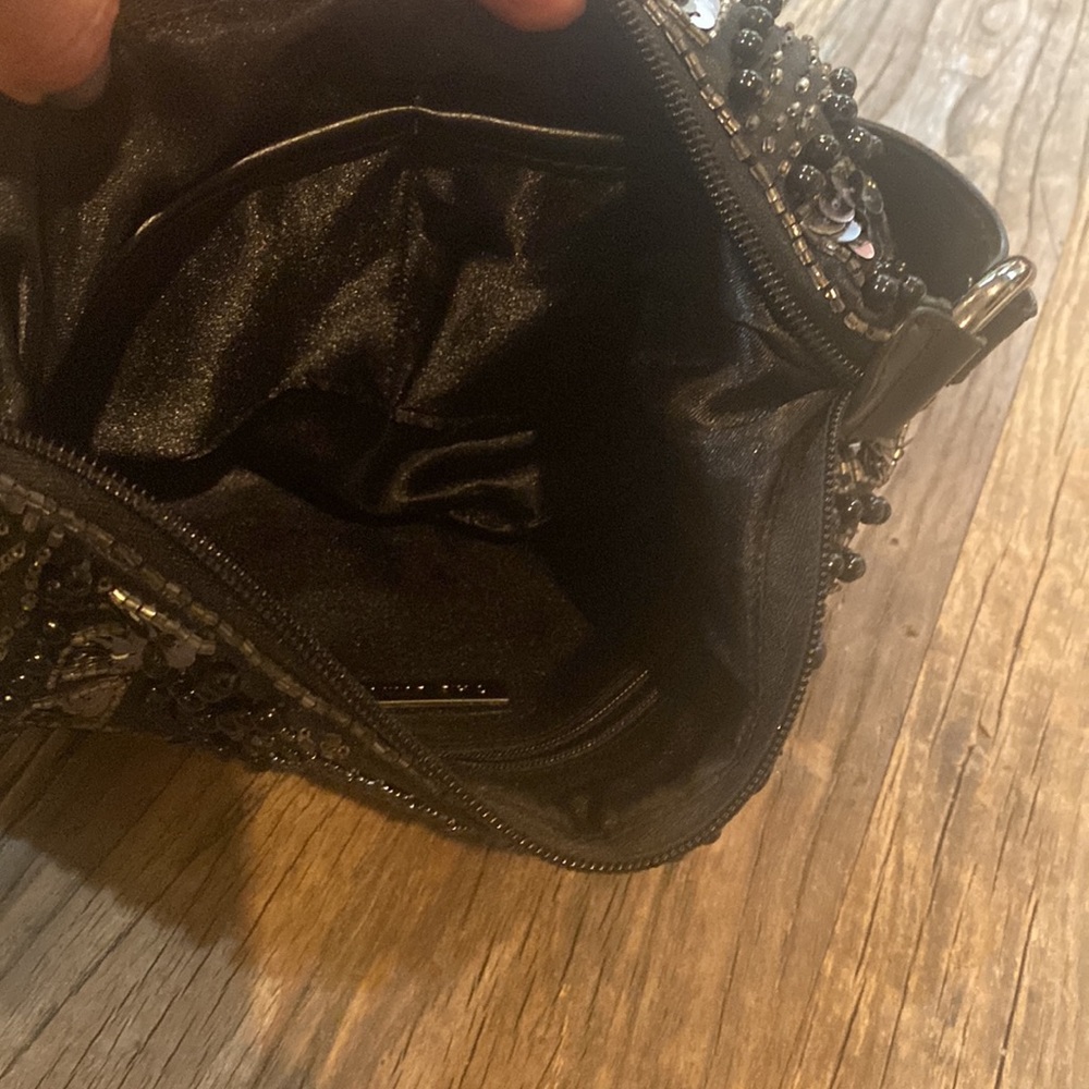 Sequin & beaded purse - Picture 5 of 7